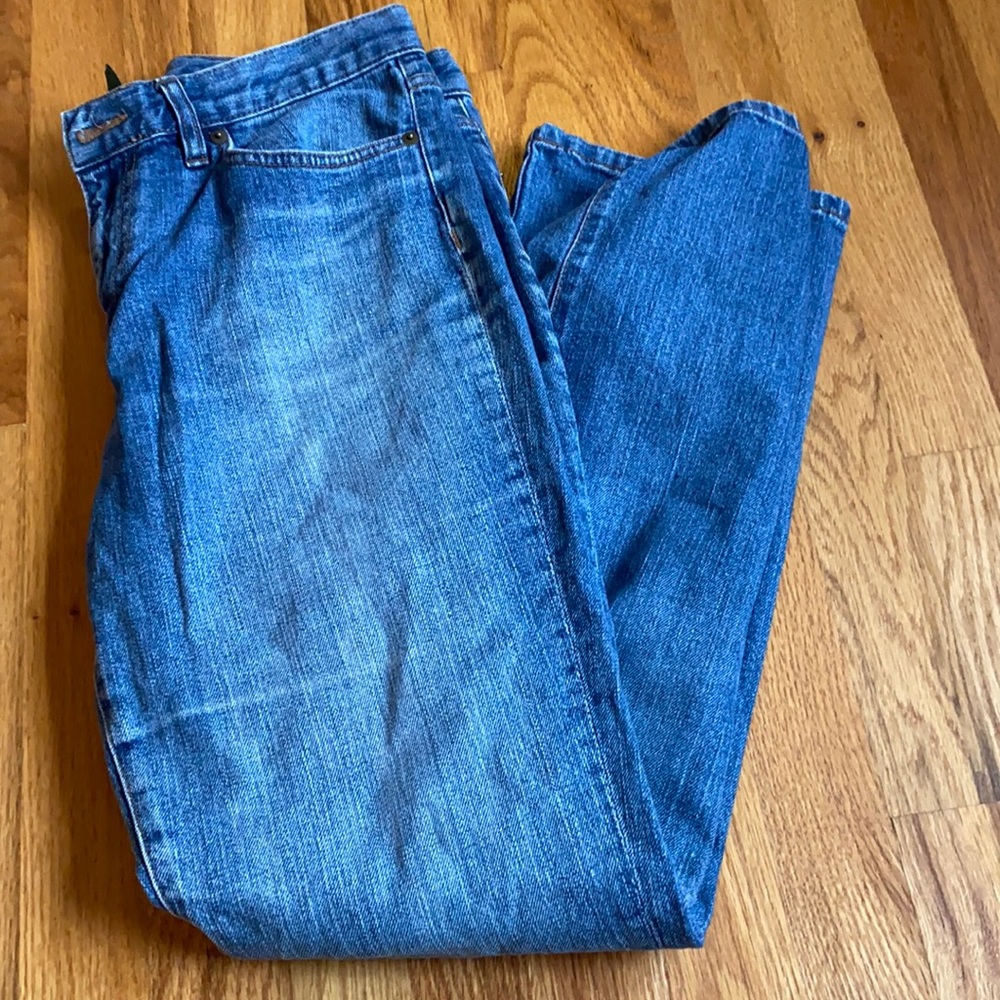Medium/light wash straight jeans